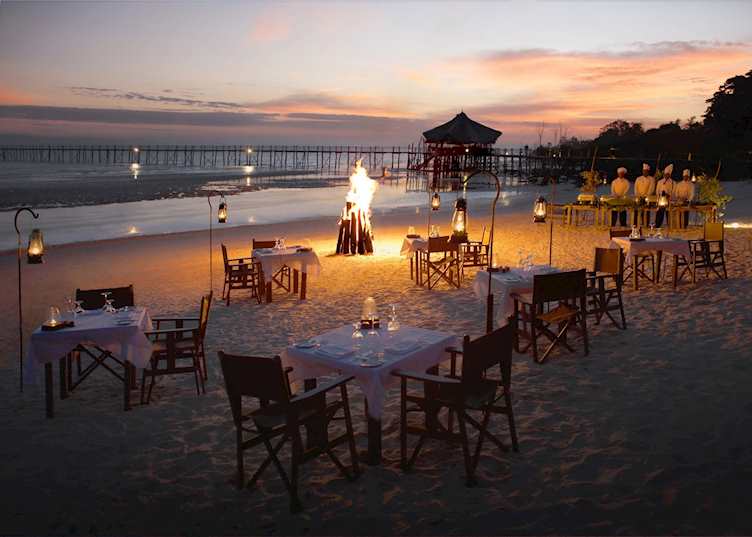 Beach barbecue, Fundu Lagoon, Pemba Island