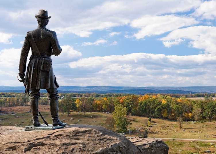 Statue of General Warren at 'Little Round Top' on the Gettysburg Battlefield, Pennsylvania