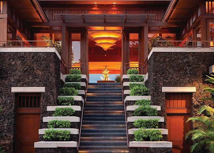 Entrance to the Four Seasons Resort Hualalai 