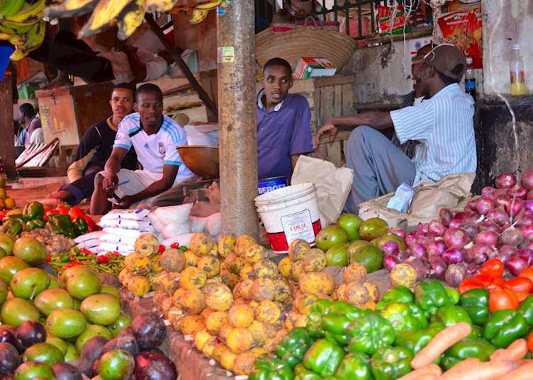 Market traders, Stone Town
