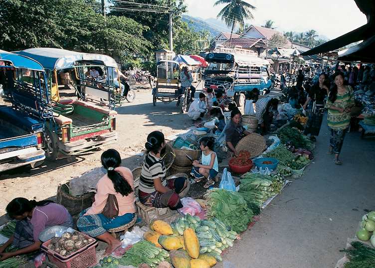 Produce market, Vientiane
