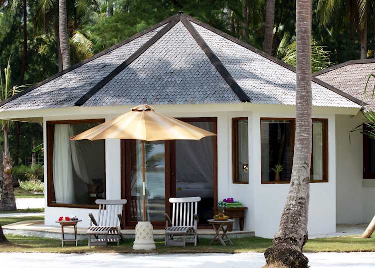 Deluxe Seaview cottage, Kura Kura Resort, Pulau Menyawakan