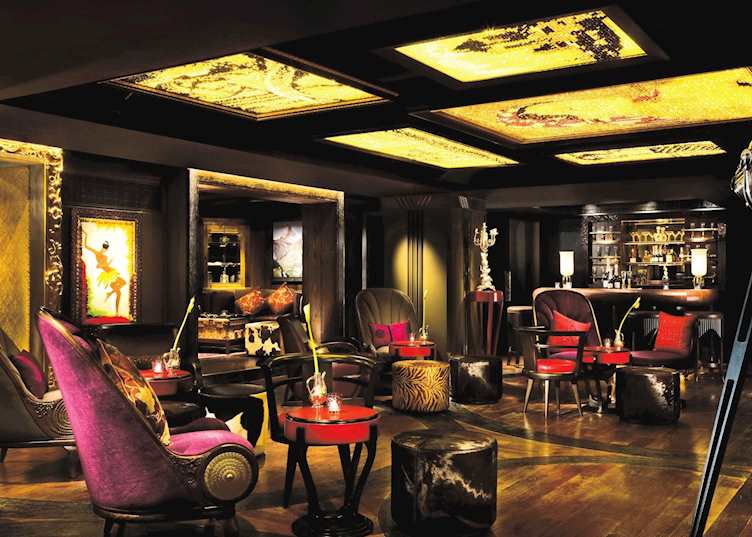 Salon de Ning Lounge, Peninsula