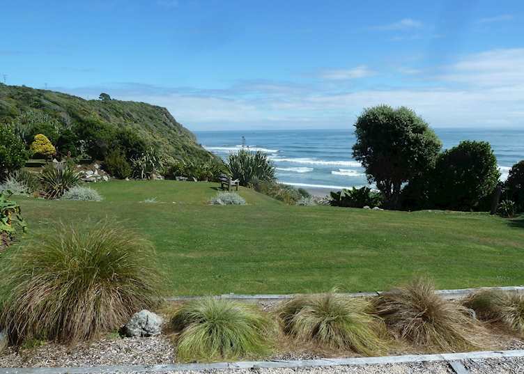Breakers Seaside Bed & Breakfast Lodge, Greymouth