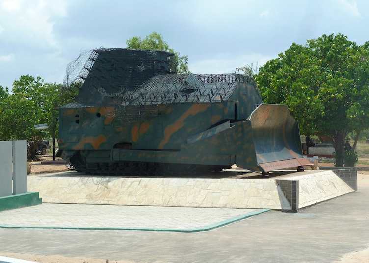War memorial, Jaffna