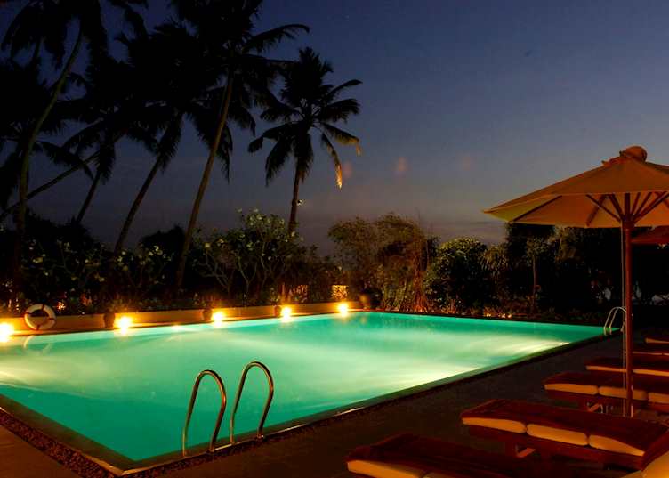 Pool, Aditya, Galle