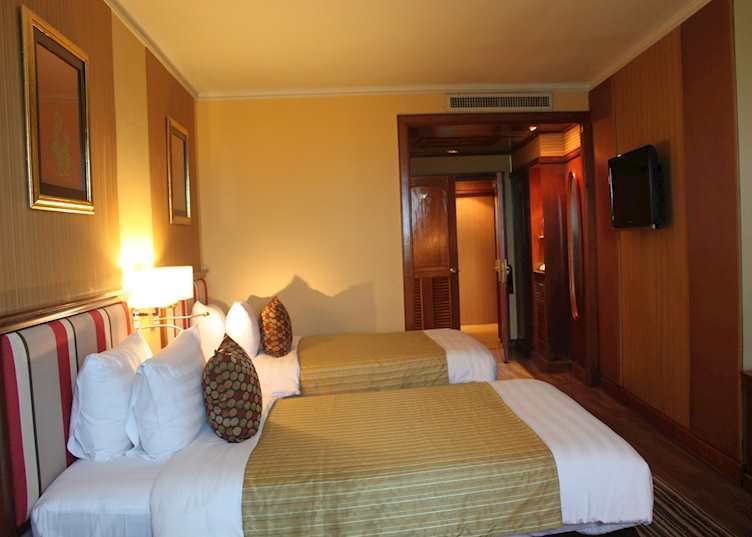 Superior Room, Mandalay Hill Resort