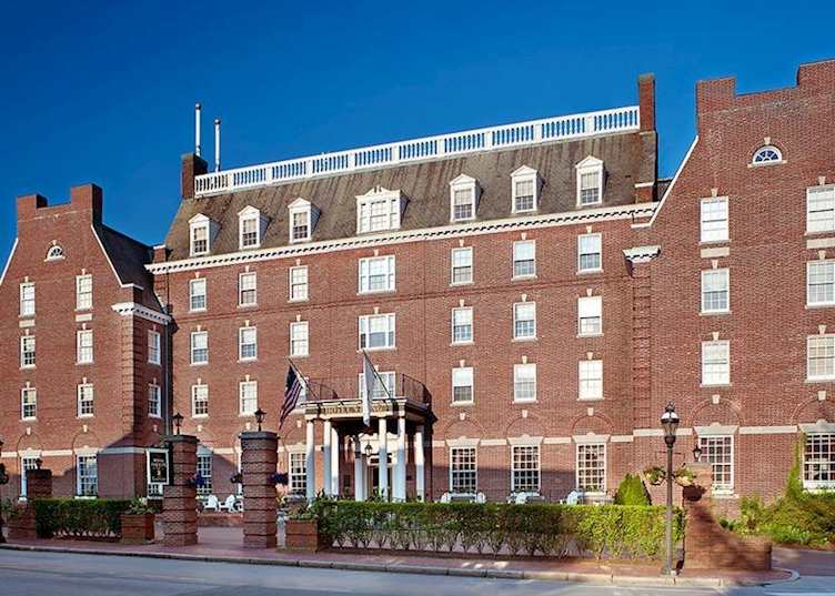 Hotel Viking, Newport