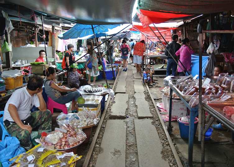 Market on the railway tracks, Amphawa