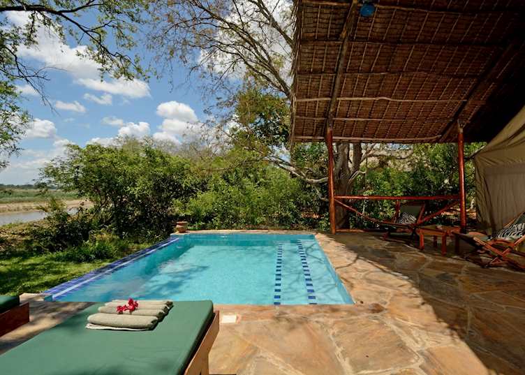 Deluxe tent at Selous Kulinda