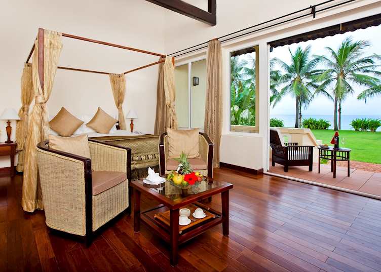 Deluxe beachfront room Victoria Hoi An Beach Resort & Spa, Hoi An