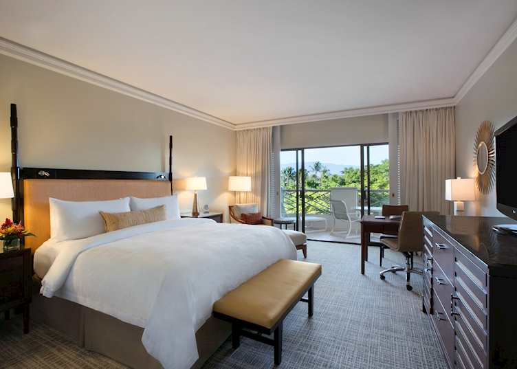 Fairmont Gold, Garden View Room