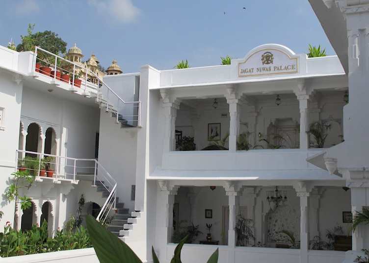 Jagat Niwas Palace