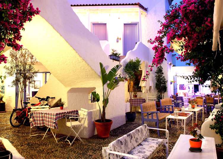 Kurabiye Otel, Alaçati