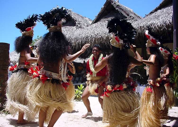 Local dancers on Moorea