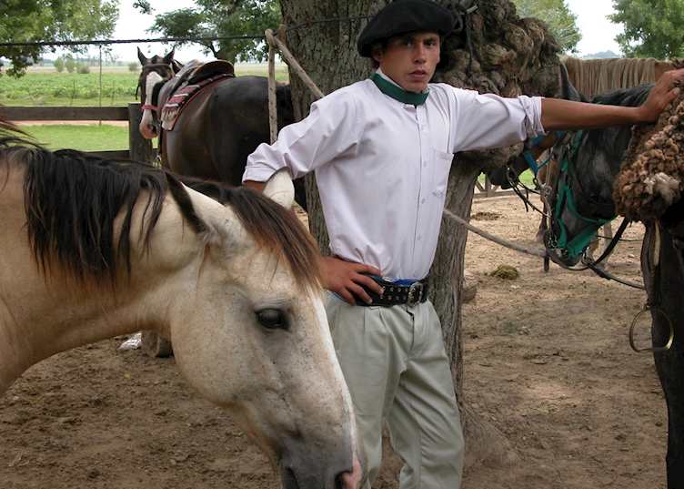 Gaucho, Estancia El Ombu, Argentina