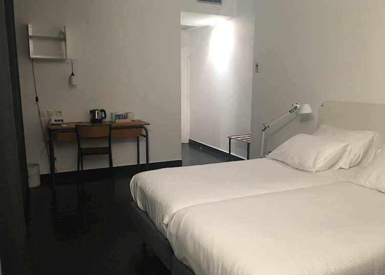 Post-Graduate room, Collège Hotel