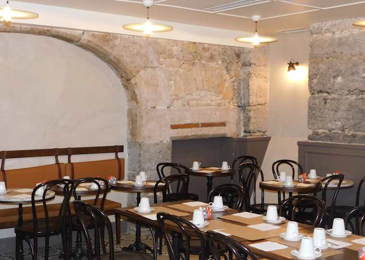 Breakfast room