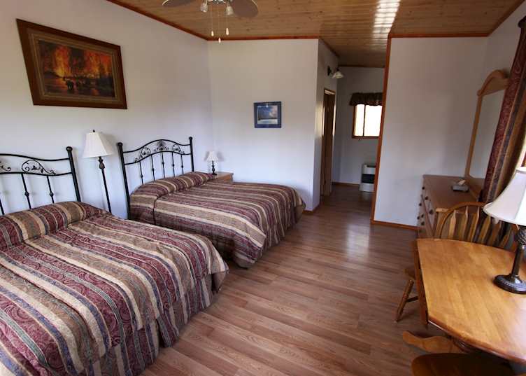 Dalton Trail Lodge, Haines Junction