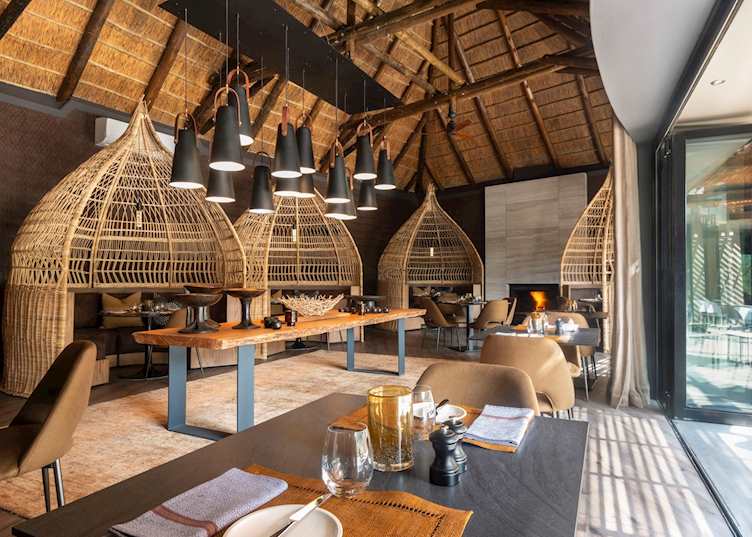 Shamwari Eagles Crag Lodge