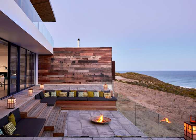 Morukuru Beach Lodge, firepit