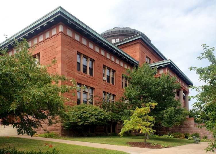 Marquette County Courthouse