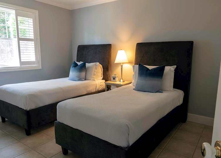 Lantern Hill and Hollow, twin room, Ingonish