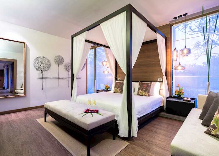 Jacuzzi Suite bedroom, The Sarojin