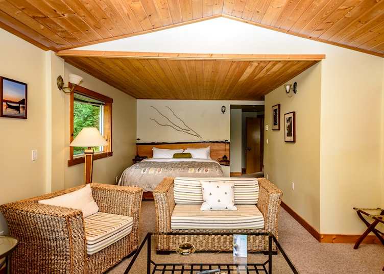 West Coast Wilderness Lodge, Egmont