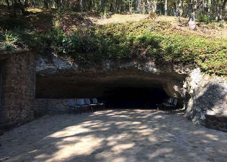 Entrance to Rouffignac Cave, Dordogne, France