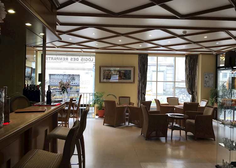 Bar area, Hôtel Au Logis des Remparts