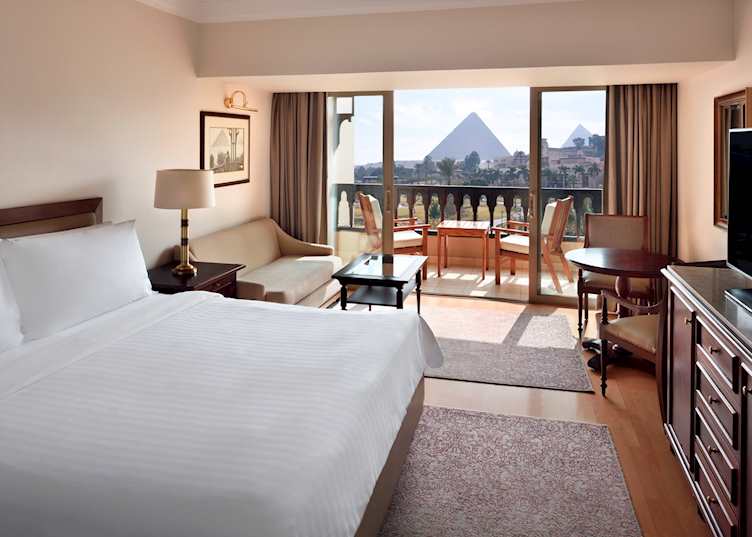 Pyramid Premium view room, Marriott Mena House, Cairo