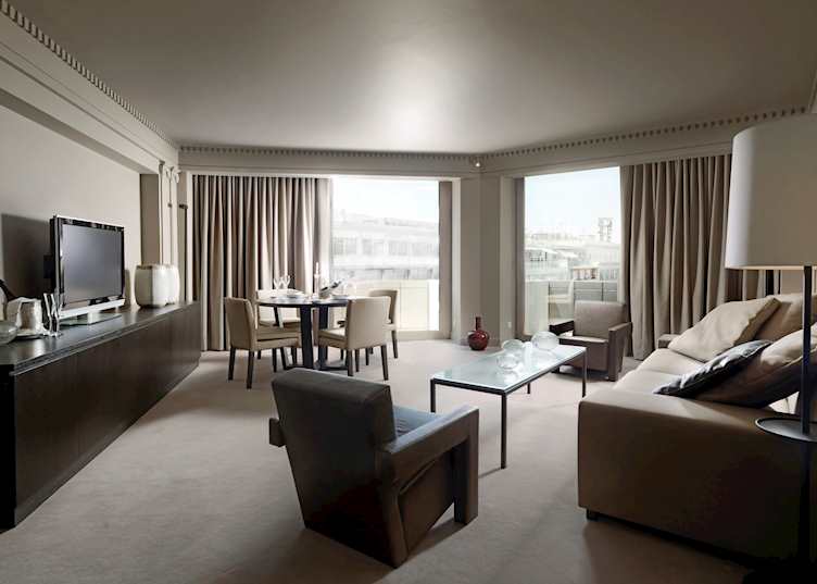 NJV Athens Plaza, Athens