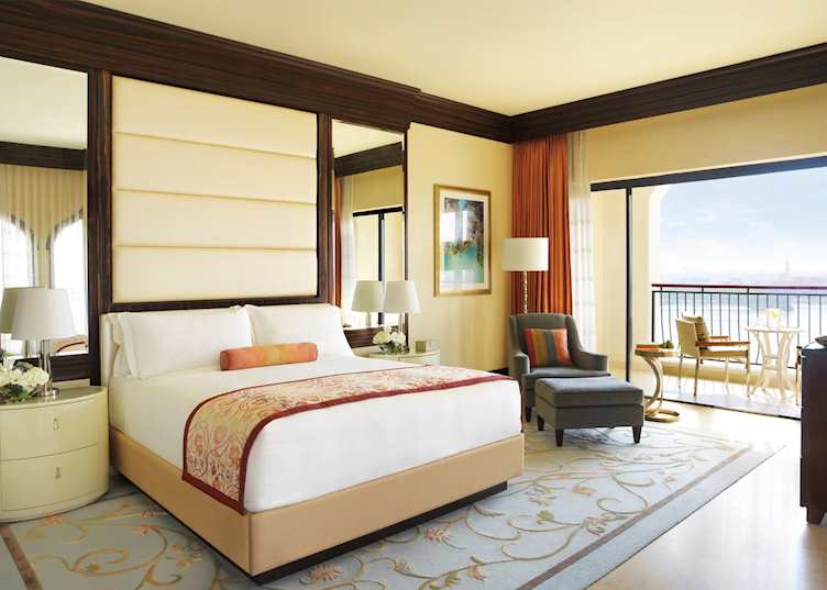 Deluxe Room, Ritz Carlton Abu Dhabi