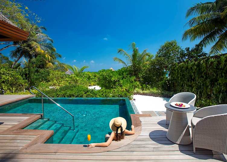 Baros Maldives, Maldive Island