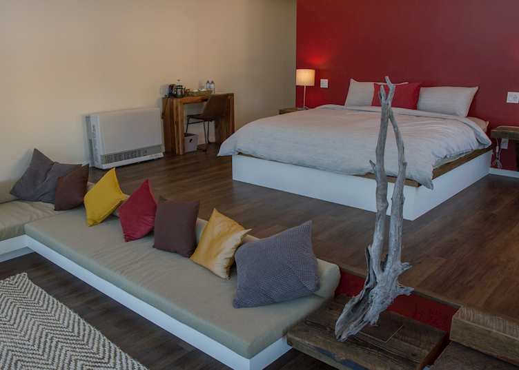 Southern Lakes Resort, Tagish