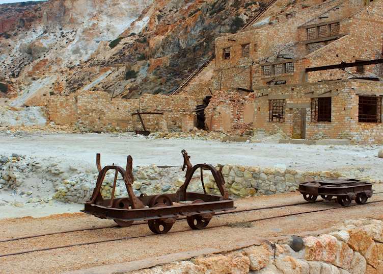 Abandoned sulphur mines, Milos