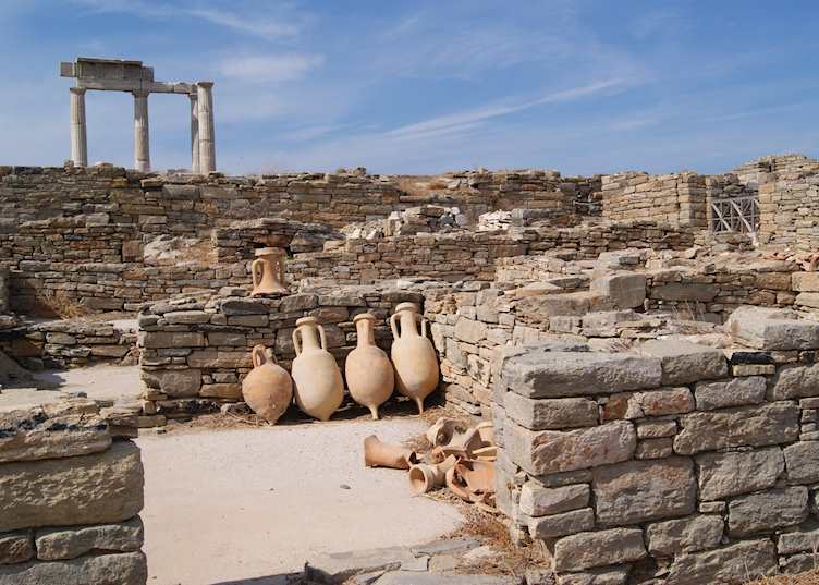Shop with amphorae, Delos