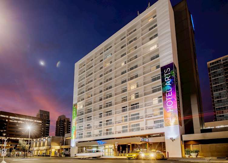 Exterior, Hotel Arts, Calgary