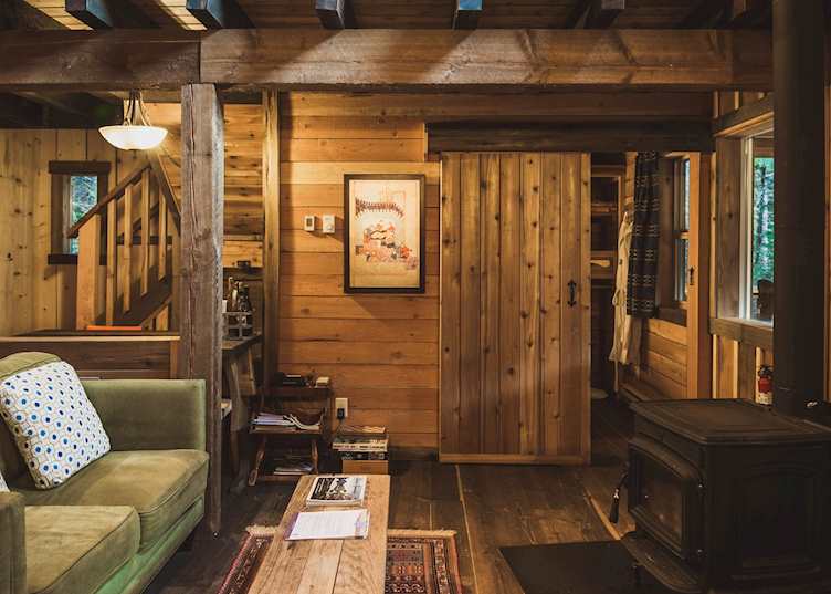 Logden Lodge, Ymir
