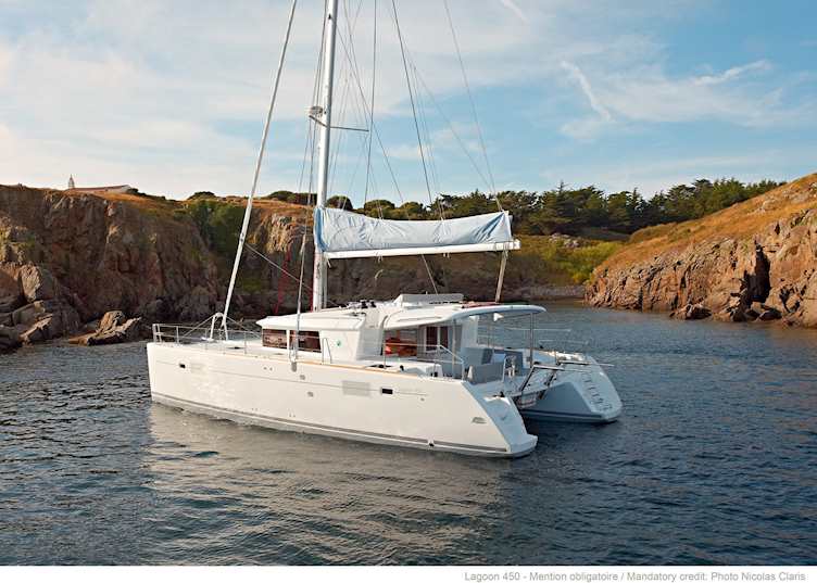 Catamaran, Santorini