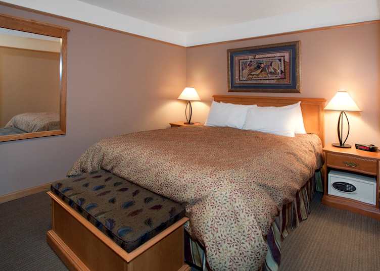 Studio room at Jasper Inn & Suites  Jasper