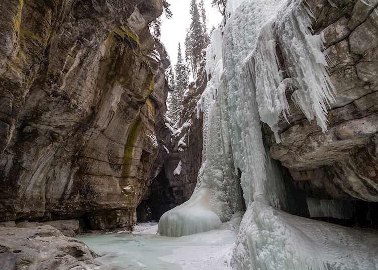 Maligne Canyon frozen waterfall