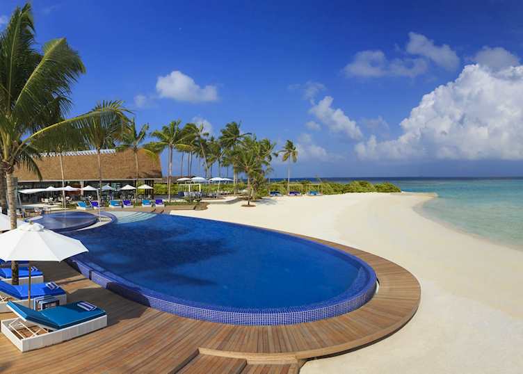 Pool and beach, Niyama, Maldive Island