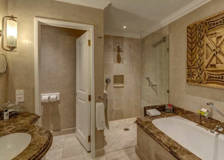 Intercontinental Executive Bathroom