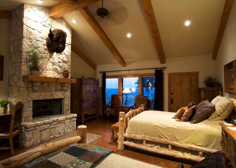 Wildcatter Ranch room interior