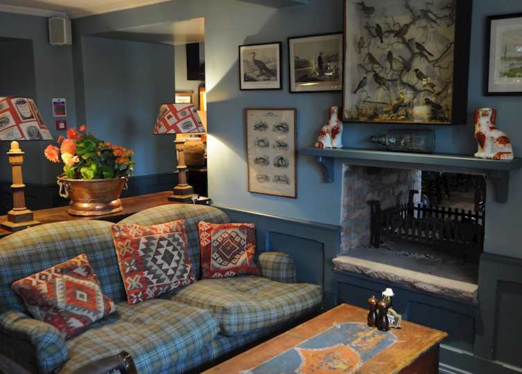 Loch Lomond Arms, Loch Lomond