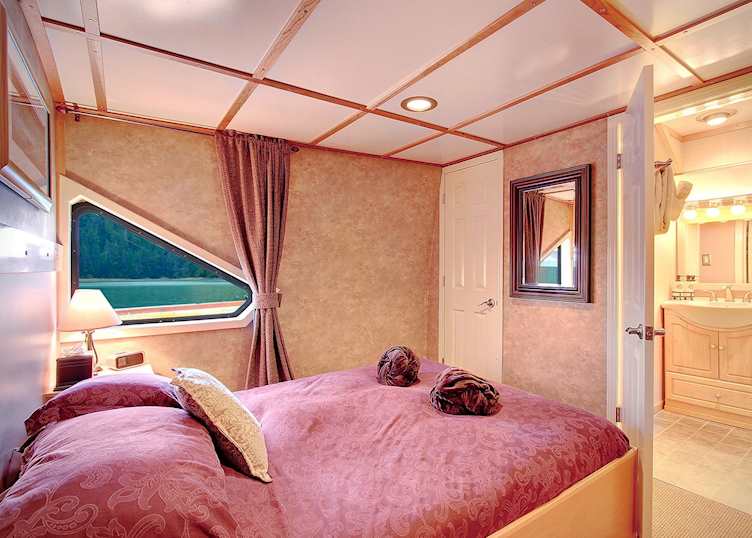 Commander cabin, Safari Quest