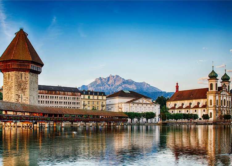 Chapel Bridge and Mount Pilatus