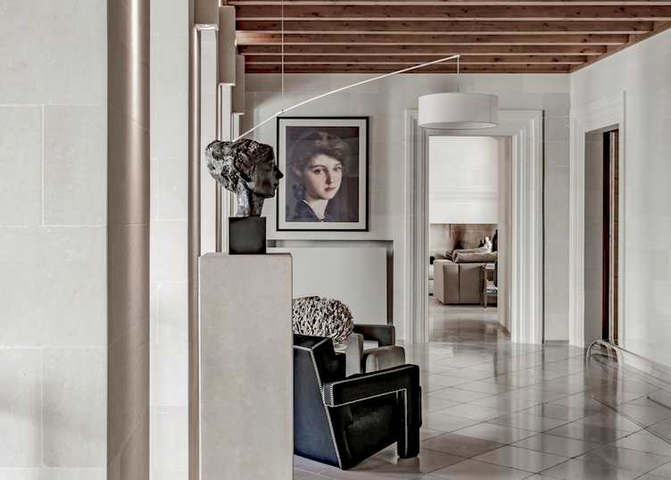 Hall, La Fiermontina